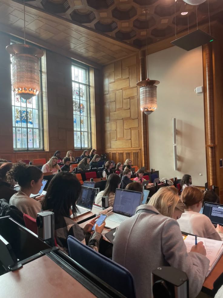 강의/멘토링 장면